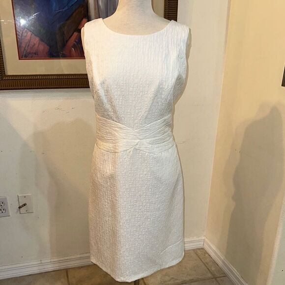 DR COLLECTION Elegant White Textured Sleeveless Dress Size Large - Picture 1 of 12